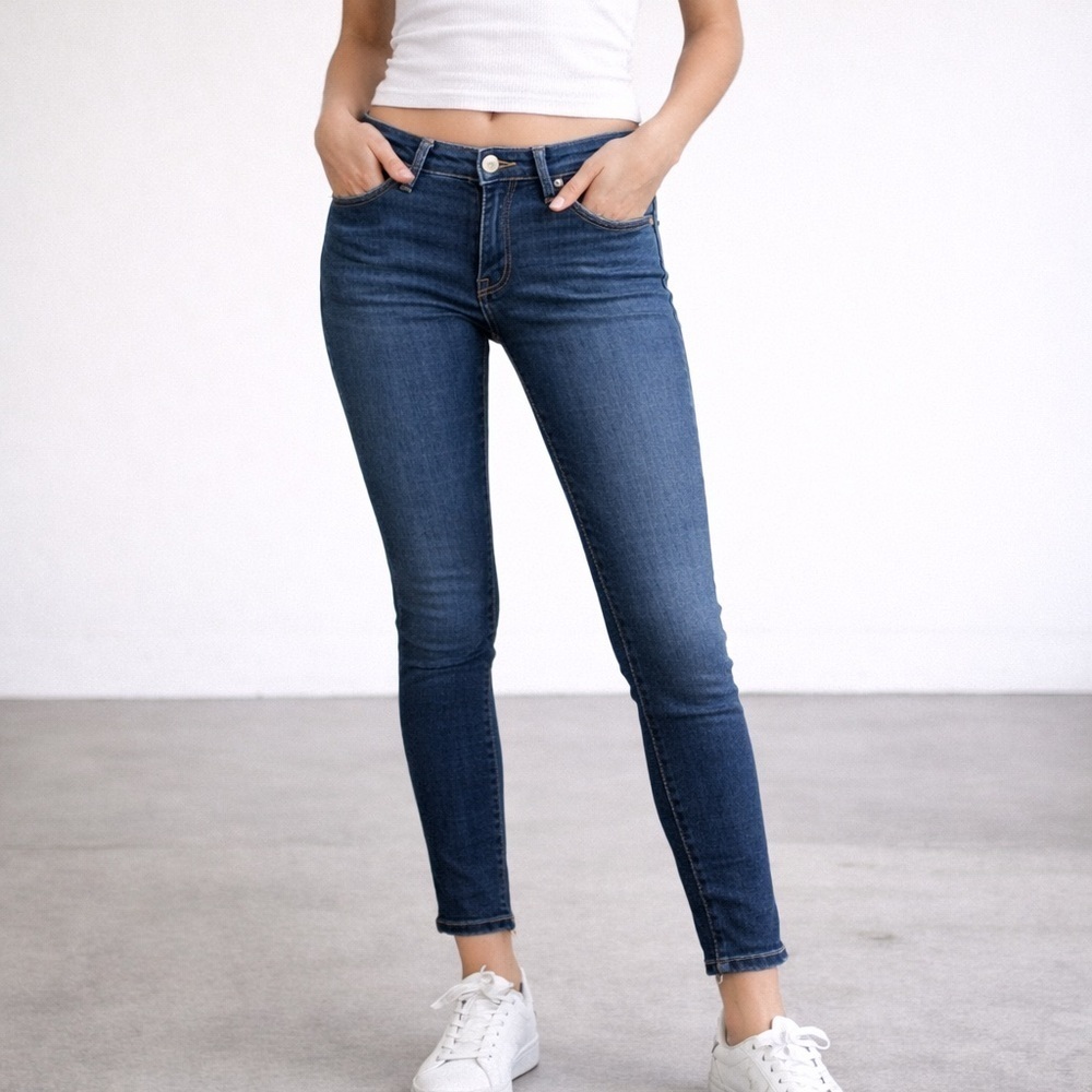 AG Adriano Goldschmied Low Rise Prima Skinny Jean Blue Size 28R Biker Edgy 29x29